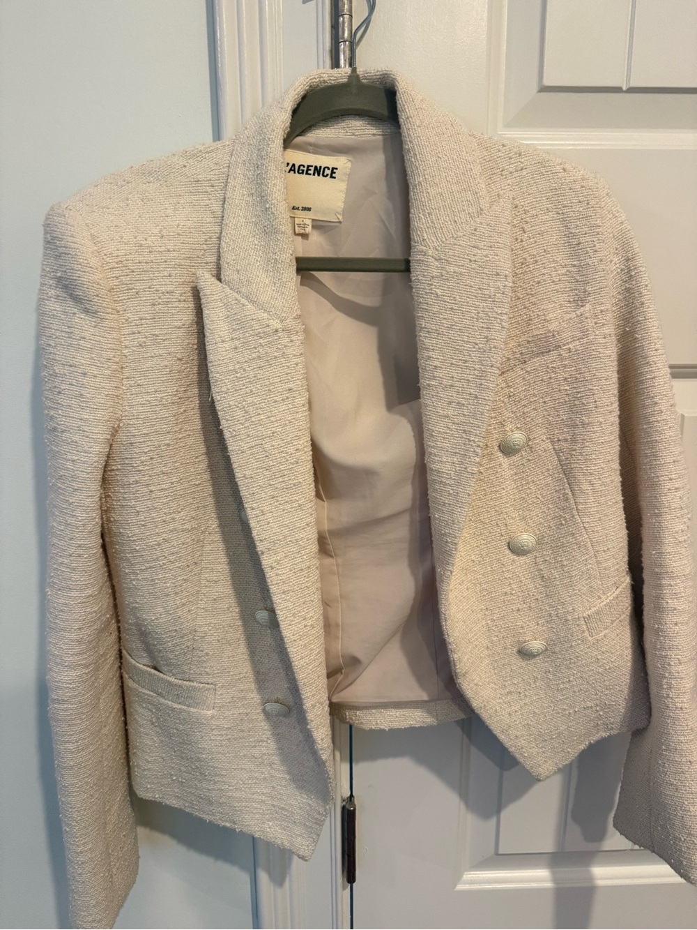 L'AGENCE Brooke Double Breasted Crop Blazer in Ecru - Picture 3 of 4
